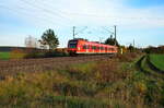 Gefühlt den einzigen 425 ohne Graffiti hab  ich am 08.11.2022 bei Laubenzedel fotografiert. 425 147-6 fährt als RB 80 in Richtung Ansbach. Ich bin gespannt wie es ab Fahrplanwechsel mit GoAhead funktioniert da in einem Zeitungsbericht stand, das 30-40 Lokführer fehlen und dadurch Verbindungen, unter anderem auf der Riesbahn und einzelne Züge zwischen Treuchtlingen und Ansbach nicht fahren können.