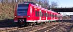 Die Zeit der  Quietschies  im Saarland ist längst vorbei.
Am 13.02.2018 war 425 130 (Taufnahme Jägersfreude) als RB 70 Kaiserslautern - Merzig unterwegs, hier bei Dillingen Süd. Bahnstrecke 3230