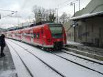 Ein BR 425 als S1 nach Osterburken in Neckargemnd Altstadt am 17.12.10