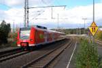 425 583-2 am 12.10.2012 bei der Einfahrt in Herzogenrath, Vom Bahnsteigende aus Fotografiert