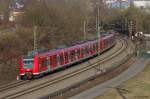 Zwischen Plochingen und Reichenbach konnte ich am 02.03.2013 dieses von 425 313 angefhrte Quitschie-Doppel ablichten.