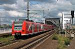 Einfahrt am 24.05.2014 von 425 223-5 als S2 zusammen mit 425 725-9 (425 227-6) als S1 nach Kaiserslautern in Ludwigshafen (Rhein) Mitte.