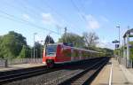 Die Rhein Niers Bahn (RB33) von Aachen-Hbf nach Duisburg-Hbf und hält in Kohlscheid und fährt in Richtung Herzogenrath,Mönchengladbach.