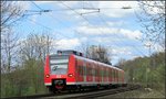 Die Rhein Niers Bahn (RB 33) ist unterwegs nach Aachen.