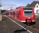 425 056/556 als RB 72  Westfalen-Bahn  bei der Ausfahrt aus Herford.