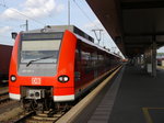 426 035 und zwei weitere 426 stehen am 10.06.2016 in Würzburg Hbf auf Gleis 11 bereit um als RE nach Frankfurt Hbf zu fahren.