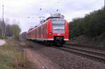 RE 16 Ruhr-Sieg-Express von Siegen ber Hagen, Bochum nach Essen nachdem er den Bahnhof Essen-Kray-Sd durchfahren hat. 07.04.2007. 