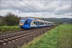 428 551 ist als Linie R5 in Richtung Fulda unterwegs,gesehen bei Reilos am 04.10.2017