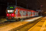 DB Regio Stadler Flirt „Hansestadt Stralsund“ auf Gleis 2 des Bahnhofs Sassnitz . - 24.01.2019
