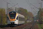 ET 7.13 aus Hamm als RE13 - Gra-Schnupper-Express nach Kaldenkirchen bei Km 14.1 in Breyell, 24.4.10