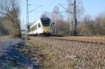 ET 7.03 der Eurobahn bei der durchfahrt im Bahnhof Kleinenbroich.
Der Triebzug ist solo unterwegs als RE13, nchster Halt iat Neuss HBF. 29.1.2011