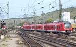 440 540 erreichte am 3.5.16 Würzburg Hbf. Links das niedrige Ausfahrsignal für Gleis 6. (Blick nach Westen)