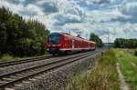 440 323-4 ist als RB von Würzburg/M. kommend ist am 09.08.16 in Richtung Jossa bei Thüngersheim unterwegs.