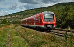 440 825-8 ist am 09.08.16 als RB von Gemünden kommend in Richtung Würzburg/M. bei Thüngersheim unterwegs.