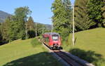 Zwischen dem ehemaligen Haltepunkt Jägerhaus und dem Haltepunkt Grafenaschau konnte ich 442 011 auf der Fahrt von Murnau nach Oberammergau bildlich festhalten.