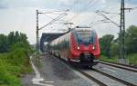 442 318 befand sich am 10.07.14 als RE von Dessau auf dem Weg nach Wünsdorf-Waldstadt. Hier erreicht der Hamster Roßlau.