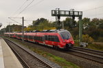 Heute serviere ich auch mal einen Hamster in rot, es handelt sich um einen RE9 Zug der auch rsx genannt wird. Hier donnert er am S-Bahnhaltepunkt Merzenich gen Horrem.
Sonntag 23.10.2016