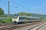 3442-701 und 3442-702 am 15. August 2017 als Probezug mit dem neuen Landesdesign im Bahnhof Esslingen.