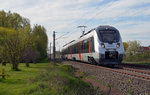 Werktags werden einzelne Abelliozüge über Bitterfeld hinaus bis Dessau verlängert. Von dort kommend passiert 9442 109 am 22.04.16 Greppin in Fahrtrichtung Halle(S).