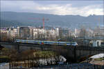 Die Neckarbrücke -

... in Stuttgart Bad Cannstatt mit einem Talent-Triebzug. Darüber etwas versteckt ist auch noch ein Stadtbahnzug zu erkennen. Rechts oben die Grabkapelle auf dem Rotenberg bzw. Württemberg.

06.01.2022 (M)