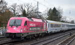 EC 55 nach Gdynia Glowna in Polen mit dem PKP-IC Hursarz [NVR-Number: 91 51 5370 010-8 PL-PKPIC] am 31.01.18 Berlin-Hirschgarten.