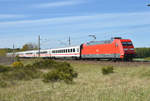 Die Erste zeigte sich auch mal wieder. DB 101 003-2 mit einem InterCity unterwegs in Richtung Hagenower Land. 3km östlich von Büchen, 08.05.2020