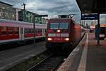 Einfahrt am 06.11.2015 von 101 068-5 mit dem IC 1911 (Dortmund Hbf - Stuttgart Hbf) in den Endbahnhof der Landeshauptstadt von Baden-Württemberg.