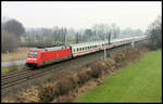 101115 ist hier am 18.2.2007 um 13.43 Uhr in Hasbergen mit einem Intercity in Richtung Münster auf der Rollbahn unterwegs.