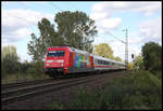 In Höhe der Leedener Mühle am ehemaligen Posten 103 ist hier die DB Werbelok 101066-9 Einziganders mit dem Intercity 2311 in Richtung Münster am 4.10.2020 um 15.59 Uhr auf der Rollbahn unterwegs.