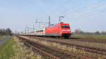 DB Fernverkehr 101 003 und 101 107 (am Schluss) mit IC 2213 Rostock Hbf - Stuttgart Hbf (Diepholz, 24.03.2021).