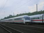 Steuerwagen voraus des IC 2157 ,im Schub die 120 137-5,
Kln Hbf. nach Berlin Gesundbrunnen.(01.08.2008) 