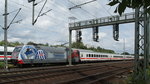 Werbelok DB 101 144  Deutsche Bahn und Hertha BSC  mit einem InterCity nach Hamburg beim Zwangshalt in Schwarzenbek; 02.07.2016
