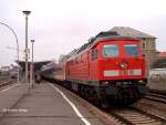 So sah er einmal aus, der IR 455 Dresden - Wroclaw (Breslau) -  hier mit 232 045 am 9.12.2004 in Bautzen.