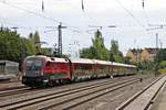 Nachschuss am 25.08.2015, als 1116 230 ihren Railjet durch München Heimeranplatz in Richtung Ostbahnhof schiebte.