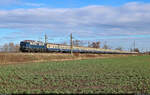 Unbekannterweise geriet mir östlich von Zöberitz ein Fußball-Sonderzug vor das Objektiv. Gezogen von 115 278-4 (110 278-9), bestand dieser aus 13 Wagen und war auf dem Weg von Essen nach Dresden.

🧰 Centralbahn AG
🕓 24.2.2024 | 10:23 Uhr