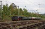 Der aus Rotterdam zum 2.Dampfloktreffen in Bebra angereiste und mit 01 1075 bespannte Sonderzug der Stoom Stichting Nederland war am 30.04.2010 zu einem Tagesausflug in der Wartburgstadt Eisenach. Hier erreicht er am Abend wieder Bebra.    