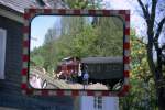 Bildtitel: Spiegelbild.
Gesehen am Bahnhof Binolen anlässlich einer Sonderfahrt, Mai 2007