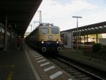 E10 1239 Wartet mit dem TEE Rheingold Jubilumszug in Freiburg Hbf auf ihre Abfahrt.