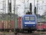 Die 145-CL 202 mit einen Containerzug am Haken, bei der Ausfahrt aus Aachen West
am 26 April 2012.Wer weiss wohin die Reise geht.