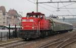 DB 6411-7 (Olivier)als Ersatz fr die wegen Schaden ausgefallene 011075, vor dem Sonderzug der Eisenbahnfreunde Witten  Der Limburger , im Bahnhof Valkenburg NL am 01.12.2012 um 14;00.