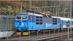 Die 371 012 steht mit dem EC 177 nach Bratislava hl.st. abfahrbereit in Bad Schandau. Aufgenommen am 17.11.2015.