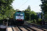 Die Cobra 2814 kommt aus Richtung Aachen-West mit einem Audizug aus Muizen(B) nach Köln-Gremerg(D) und fährt durch Aachen-Schanz in Richtung