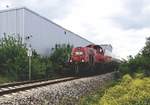 DB 261 042-6 mit der Übergabe von Ebeleben nach Erfurt Gbf, am 25.05.2020 in Erfurt Nord.