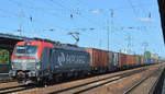 PKP CARGO S.A. mit  EU46-501  [NVR-Number: 91 51 5370 013-2 PL-PKPC] und Containerzug am 21.08.18 Bf. Flughafen Berlin-Schönefeld.