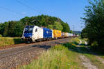 1216 951 WLC mit einem Containerzug bei Postbauer-Heng Richtung Nürnberg, 09.08.2020