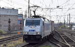 METRANS Rail s.r.o., Praha [CZ] mit ihrer  386 029-3  [NVR-Nummer: 91 54 7386 029-3 CZ-MT] und einem Containerzug am 19.03.24 Durchfahrt Bahnhof Magdeburg-Neustadt.