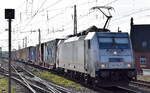 METRANS Rail s.r.o., Praha [CZ]  mit ihrer  386 014-5  [NVR-Nummer: 91 54 7386 014-5 CZ-MT] und einem Containerzug am 19.03.24 Vorbeifahrt Bahnhof Magdeburg-Neustadt.