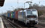 Railpool Lok   193 804-2  [NVR-Nummer: 91 80 6193 804-2 D-Rpool], aktueller Mieter unklar mit Containerzug am 26.03.24 Höhe Bahnhof Berlin-Hirschgarten. Im Front Display war witzigerweise Frankfurt Station eingegeben, aus der Richtung kam der Zug ja auch.