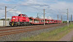 [Reupload]

Nachschuss bei Benndorf (Kabelsketal) auf 261 088-9 (Voith Gravita 10 BB), die am Ende eines gemischten Gz Richtung Leipzig mit 152 028-7 (Siemens ES64F) fährt.

🧰 DB Cargo
🚩 Bahnstrecke Magdeburg–Leipzig (KBS 340)
🕓 16.5.2021 | 17:57 Uhr