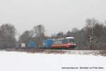 242.517 (Hectorrail - Fitzgerald) fhrt am 22. Januar 2013 um 13:39 Uhr mit einem Gterzug durch Ratingen